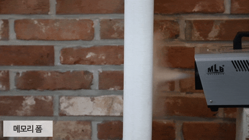 market02-d.gif