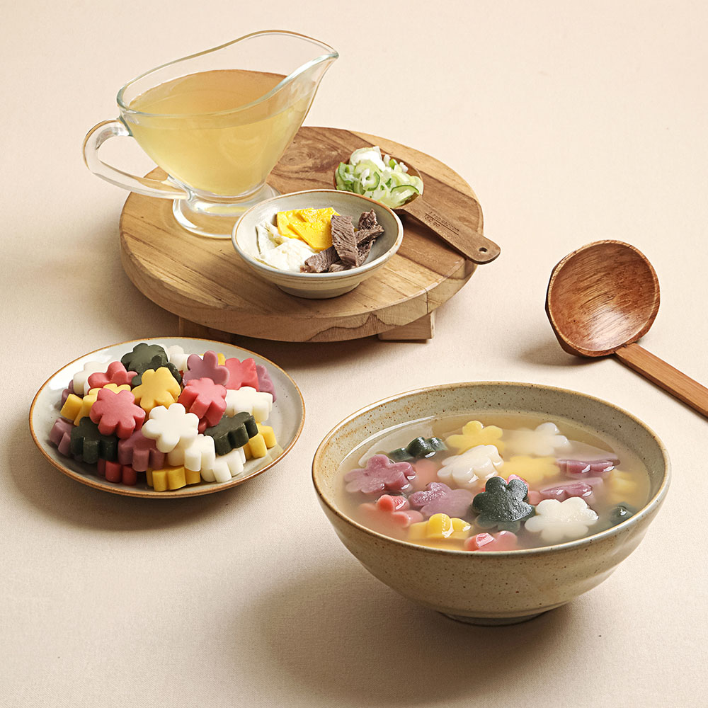 육수대장 우리쌀100% 오색꽃 떡국떡(1팩)+육수(3봉)세트