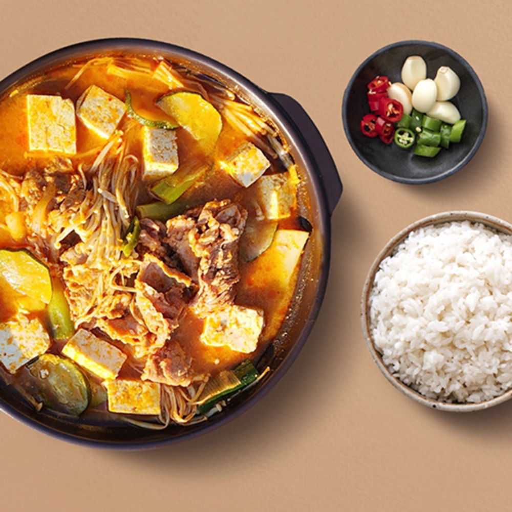 싱글즈키친 김셰프 X 밥상마켓 깊고 구수한 차돌 된장 짜글이 밀키트(3인분)